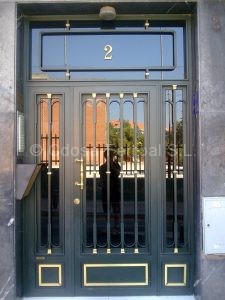 Puerta de portal con barrote liso y PRECIO ECONÓMICO puerta de portal modelo clasico