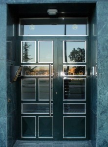 Puerta modelo moderno inoxidable